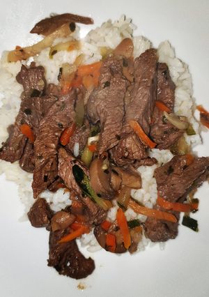 Une photo de Émincé de bœuf façon asiatique