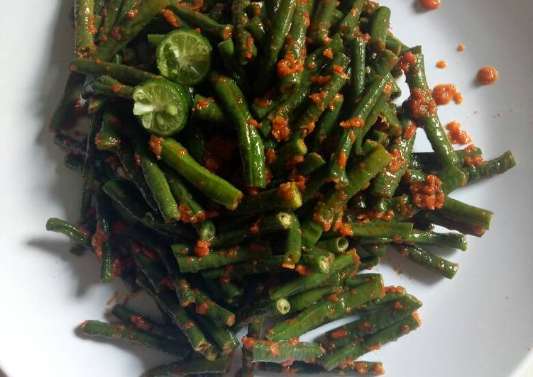 Resep Plecing kacang panjang yang Wajib Dicoba