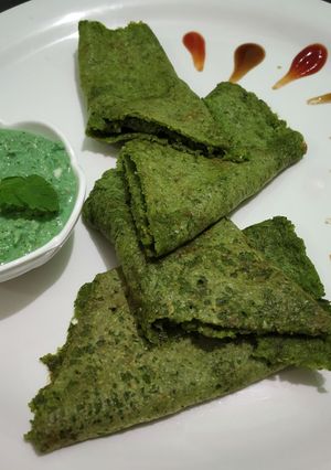 A picture of Moongdal-Spinach Dosa.