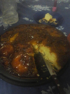 Una foto de Torta invertida de manzana