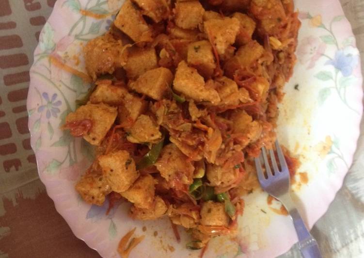 Fried Idlies in Tomato curry