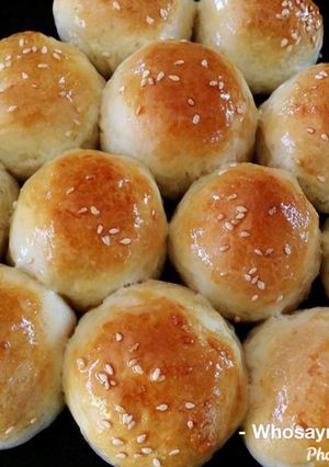 A picture of Whosayna’s HoneyComb buns/ Khaliyat Nahal.