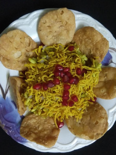 ભેળ (Bhel Recipe In Gujarati) રેસીપી મુખ્ય ફોટો