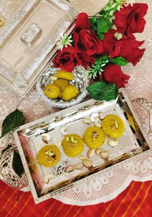 A picture of Aam sandesh (Mango sandesh).
