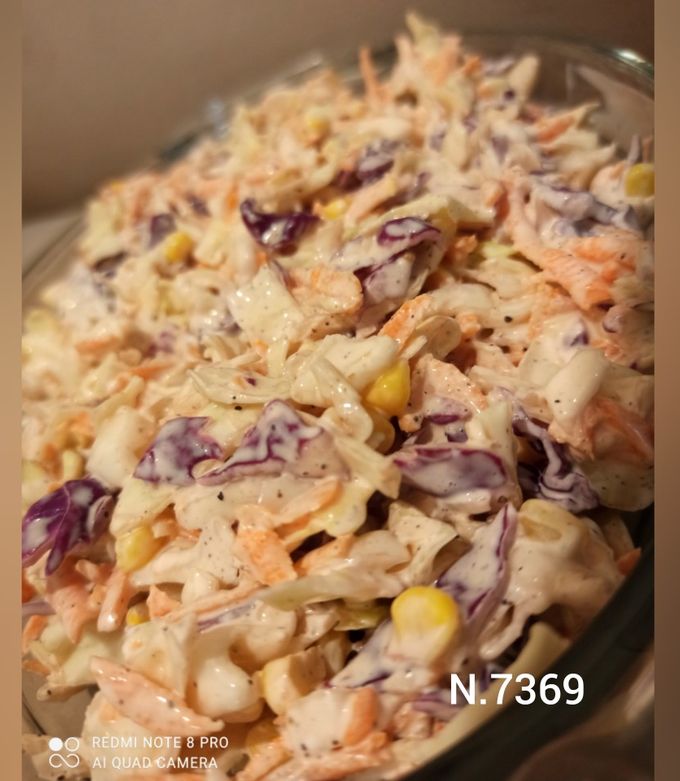 عکسی از دستور سالاد کلم و هویج و ذرت