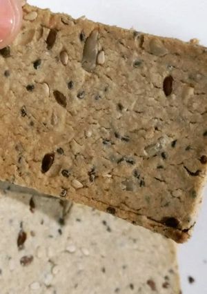 Una foto de CRACKERS DE AVENA Y SEMILLAS!!!