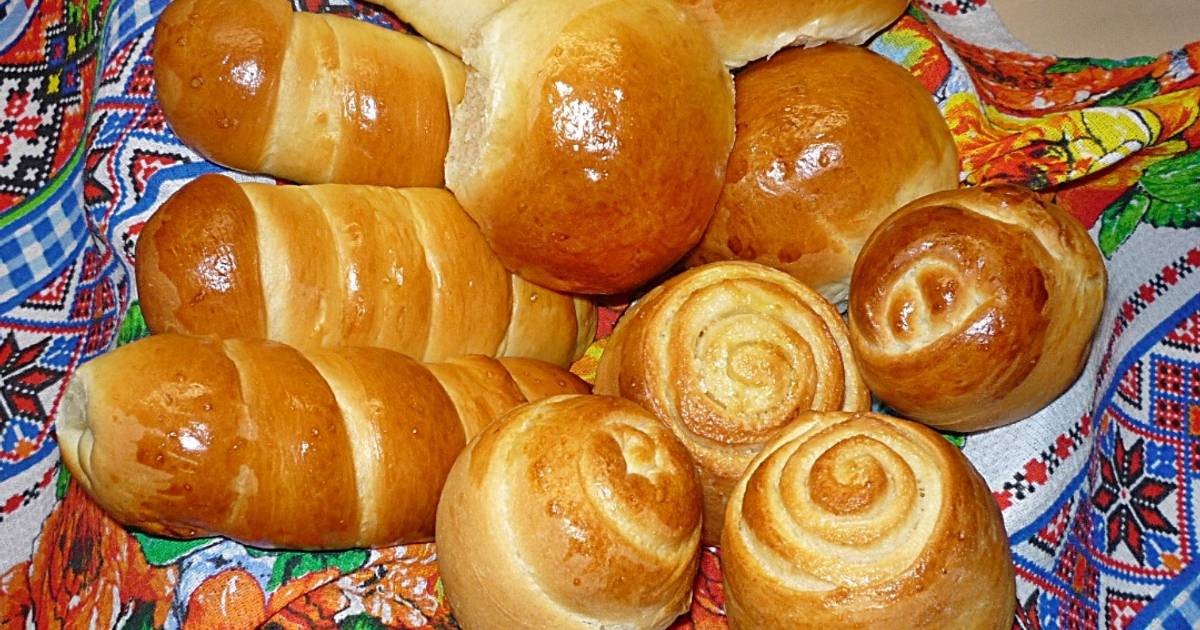 Сдобная дрожжевая выпечка рецепт. Сдобная дрожжевая выпечка рецепт. Рогалик со сгущенкой. Выпечка из дрожжевого теста. Шикарные булочки.