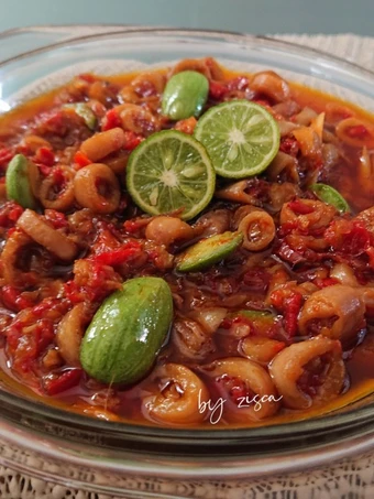 Easy Way Prepare Sambal Cumi Pete the  Makes Drooling Appealing