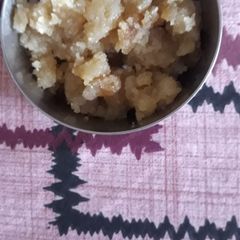 A picture of Suji halwa.