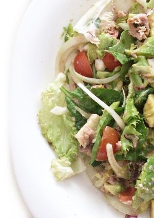 Foto principal de Ensalada de aguacate mixta
