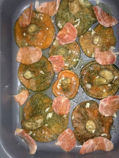 Una foto de Rovellons al horno con cerdo