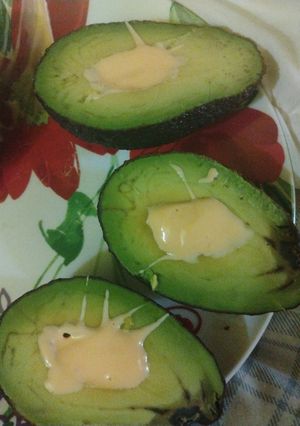 Una foto de Paltas rellenas al estilo kukys