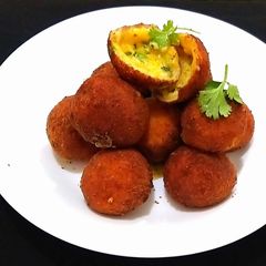 A picture of Jalapeno cheese balls.