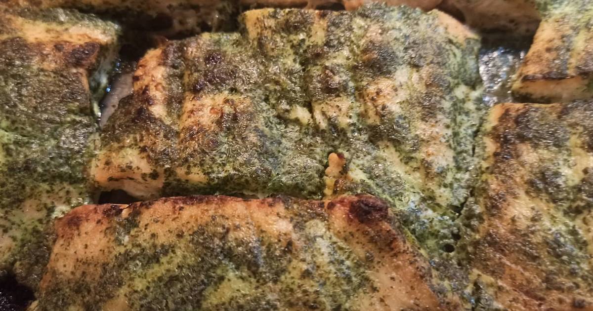 Lachs unter Kräutern aus dem Ofen Rezept von Irina, die Suppenfee - Cookpad
