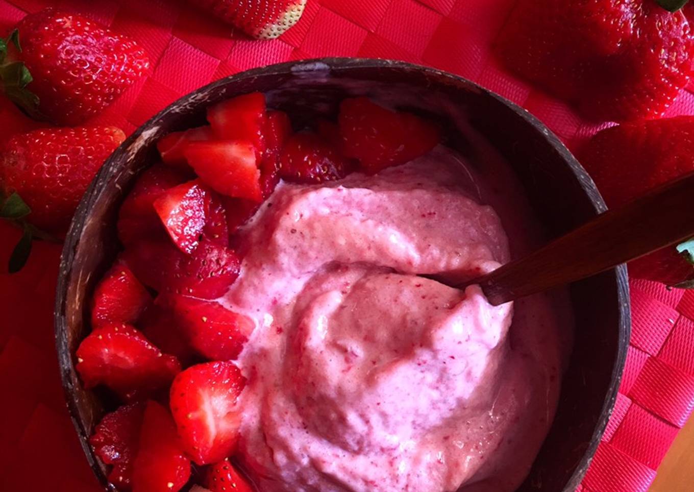 Helado de fresa fit