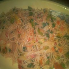 A picture of Fried spaghetti.