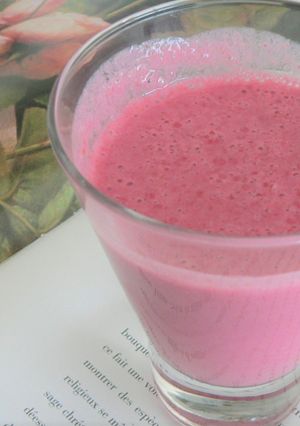 Une photo de Smoothie à la framboise et au lait d'amande