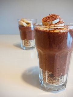 Una foto de Pudin de chía con cacao y plátano