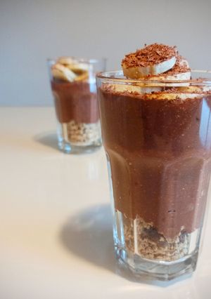 Una foto de Pudin de chía con cacao y plátano