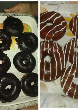 A picture of Chocolate doughnuts.