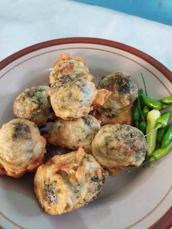 Cara Mudah Membikin Resep Rolade Kepal Daun Singkong yang Lezat Sekali Anti Ribet, Uenak Banget