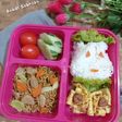Bekal Sekolah: Mie Goreng Sayuran Bakso, Bunga Sosis Telur