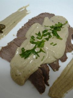 Una foto de Vitel toné