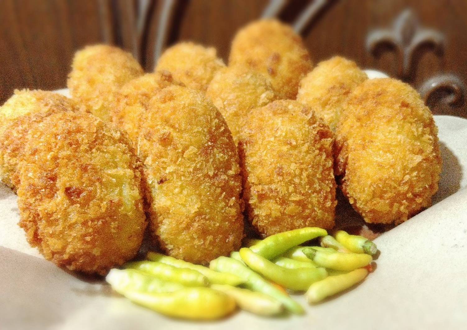  Resep Kroket kentang  isi daging cincang oleh Ida Ayu 