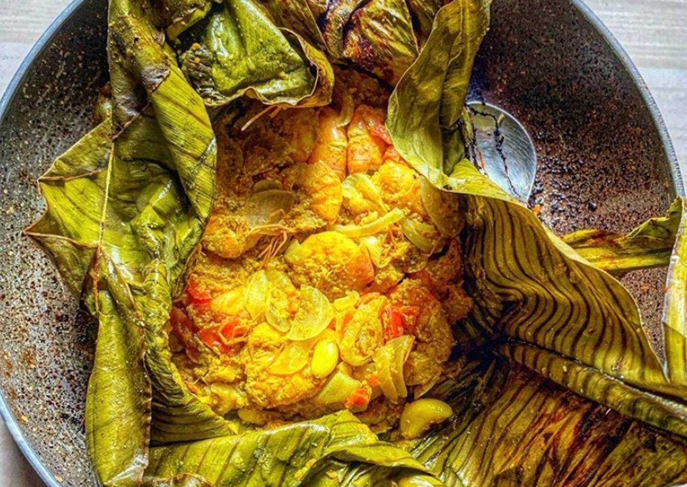 Shrimp Patra Buddha