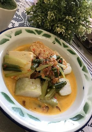Foto resep Gulai Tahu Tempe pedas kuah santan