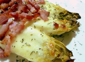 Una foto de Endivias gratinadas con panceta y mozzarella