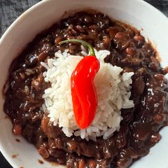 A picture of Soy n black bean chili 🌶️.