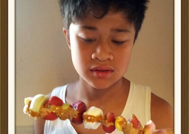 Simple Way to Make Favorite Geromes MARSHMALLOWs & STRAWBERRY Kebabs