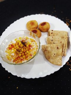 બુંદી નું રાઇતું (Boondi Raita Recipe In Gujarati) રેસીપી મુખ્ય ફોટો