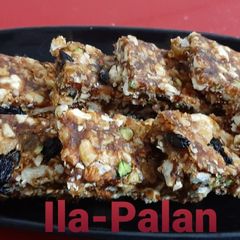 A picture of Healthy Makhana Oats tonic Bar.