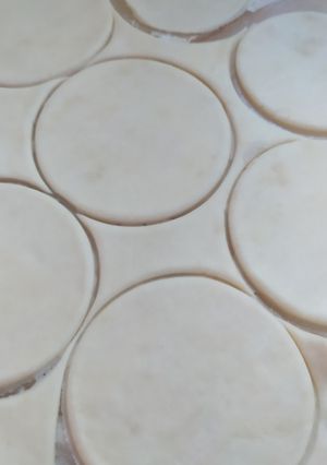 Una foto de Masa de Hojaldre Fácil Para Empanadas de Vigilia Doña Petrona
