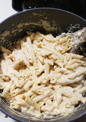 A picture of B's Cheesy Mac.