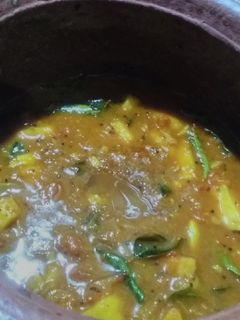 சட்டி கருணைக் கிழங்கு கார குழம்பு செய்முறை முக்கிய புகைப்படம்