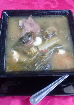 A picture of Vegetable soup with beef.