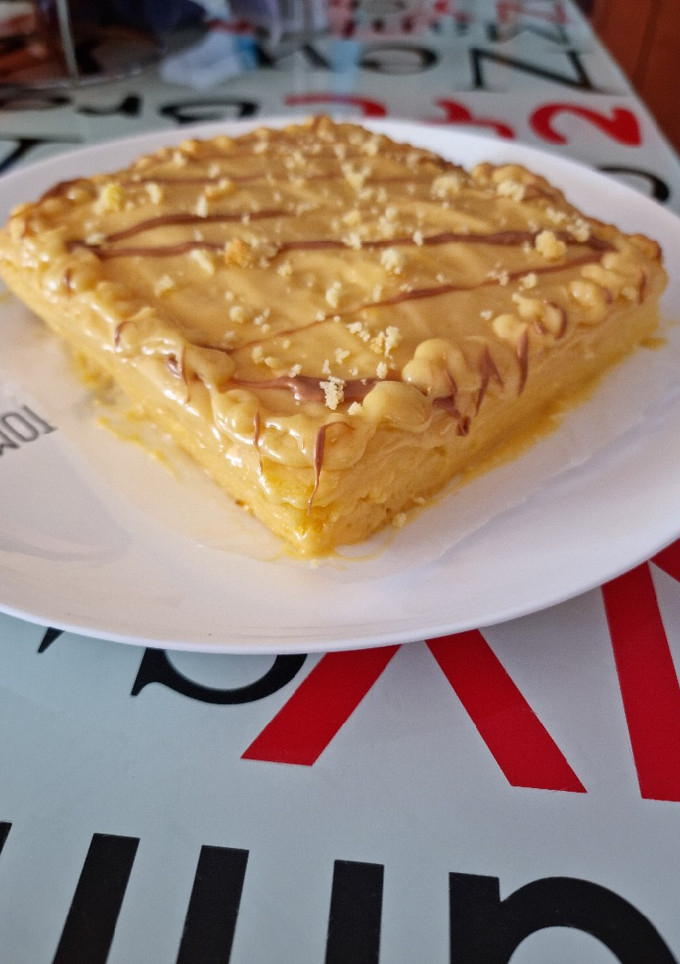 Una foto de Tarta de crema limón 🍋 sin gluten... 3, 2, 1.