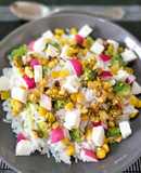 Ensalada de arroz con brócoli, feta y vinagreta de pistachos