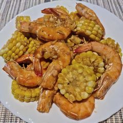 A picture of Shrimp with Corn.