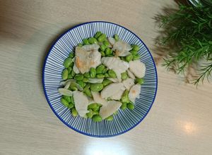 虱目魚丸炒毛豆 的食譜成品照片