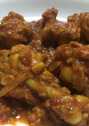 A picture of Spiced Chicken drumsticks.