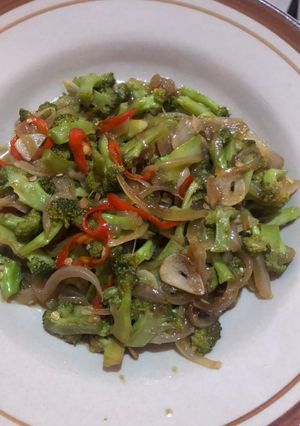 Foto resep Oseng Brokoli hijau