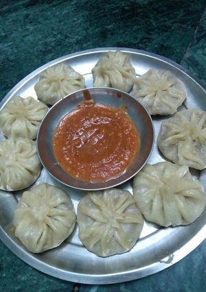मोमोज (momos recipe in Hindi) रेसिपी मुख्य फोटो