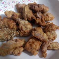 A picture of crispy boneless chicken fried.
