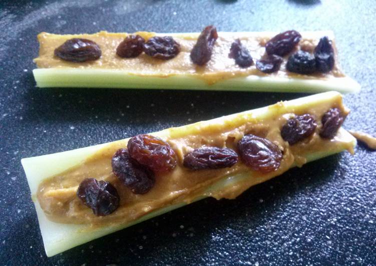 Steps to Prepare Ants on a log in 31 Minutes for Mom