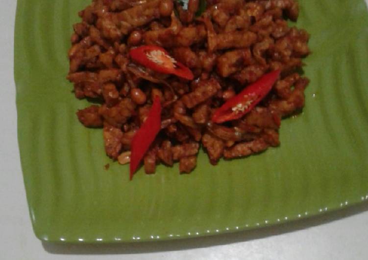 Cara Musim Panas Makan di DimeBalado tempe teri kacang