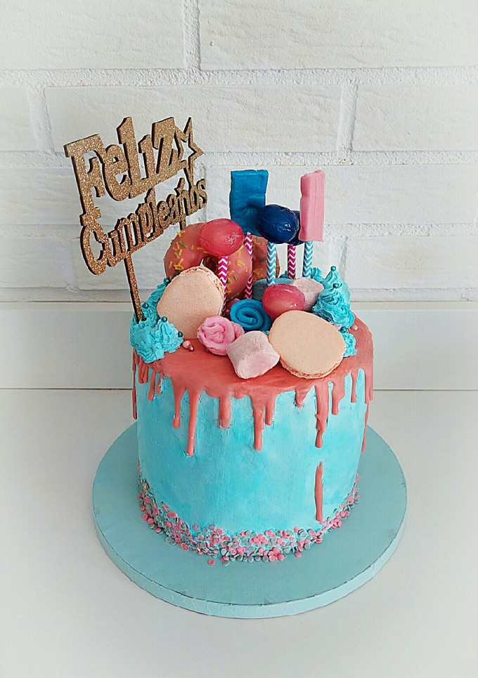 Una foto de Tarta vegana con bizcocho de vainilla